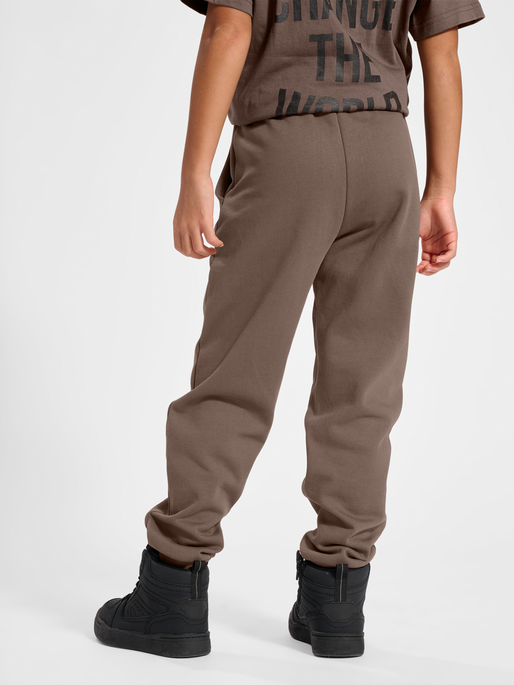 stsPACIFIC PANTS, RAIN DRUM, model
