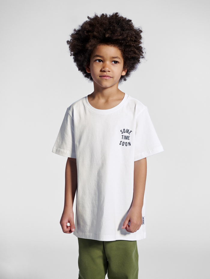 stmREVOLUTION T-SHIRT S/S, BRIGHT WHITE, model