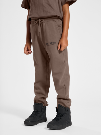 stsPACIFIC PANTS, RAIN DRUM, model